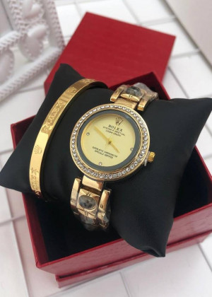 Подарочный набор для женщин часы, браслет + коробка 2104996
