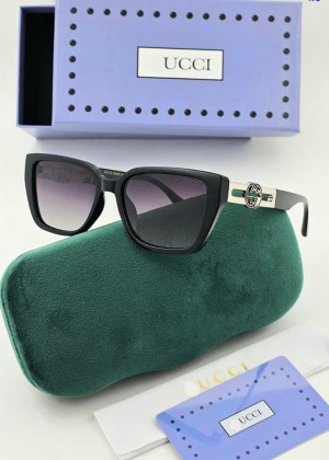 Набор солнцезащитные очки, коробка, чехол + салфетки 2109635