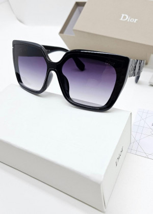 Набор солнцезащитные очки, коробка, чехол + салфетки 2122217