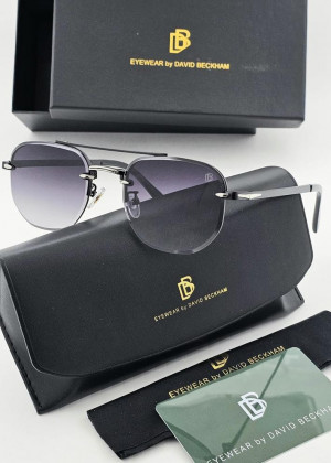 Набор солнцезащитные очки, коробка, чехол + салфетки 2137663