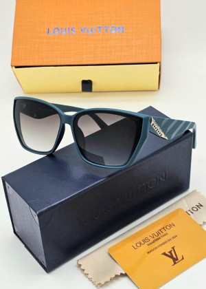 Набор солнцезащитные очки, коробка, чехол + салфетки 2145789