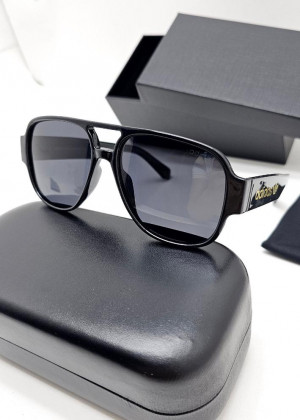 Набор солнцезащитные очки, коробка, чехол + салфетки 2146528