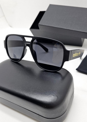 Набор солнцезащитные очки, коробка, чехол + салфетки 2146530