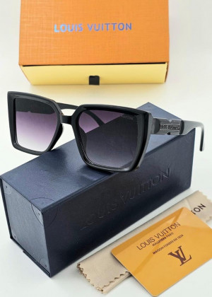 Набор солнцезащитные очки, коробка, чехол + салфетки 2150234