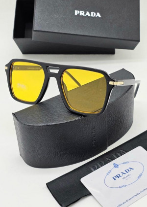 Набор солнцезащитные очки, коробка, чехол + салфетки 2150238