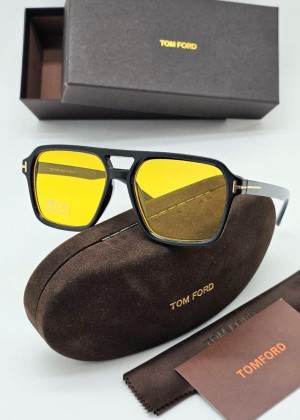 Набор солнцезащитные очки, коробка, чехол + салфетки 2150285