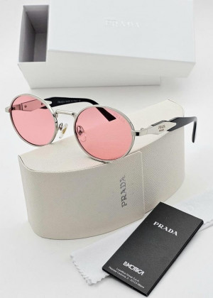 Набор женские солнцезащитные очки, коробка, чехол + салфетки 2161423