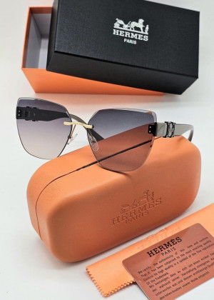 Набор женские солнцезащитные очки, коробка, чехол + салфетки 2166856
