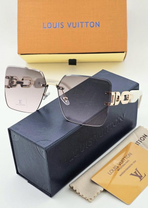 Набор женские солнцезащитные очки, коробка, чехол + салфетки 2166864