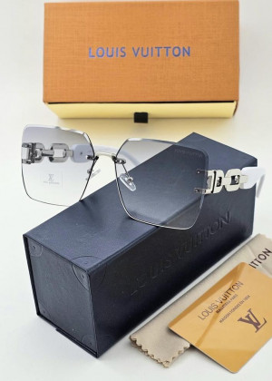 Набор женские солнцезащитные очки, коробка, чехол + салфетки 2166865