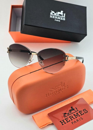 Набор женские солнцезащитные очки, коробка, чехол + салфетки 2166879