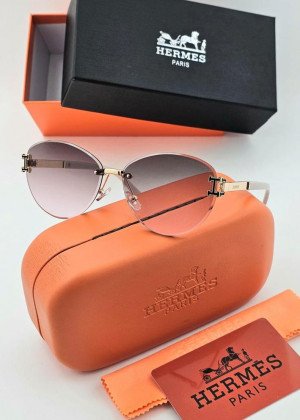 Набор женские солнцезащитные очки, коробка, чехол + салфетки 2166880