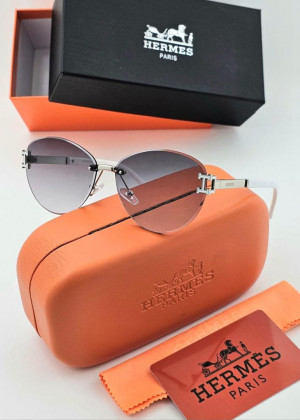 Набор женские солнцезащитные очки, коробка, чехол + салфетки 2166882