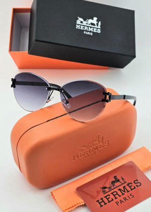 Набор женские солнцезащитные очки, коробка, чехол + салфетки 2166883