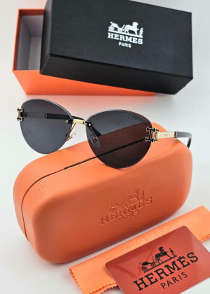 Набор женские солнцезащитные очки, коробка, чехол + салфетки 2166884