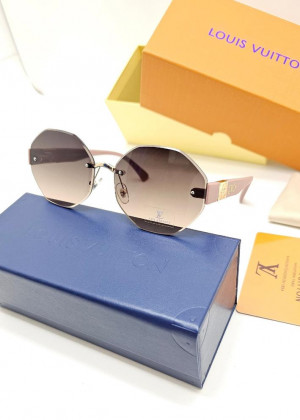 Набор женские солнцезащитные очки, коробка, чехол + салфетки 2185072