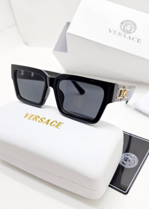 Набор женские солнцезащитные очки, коробка, чехол + салфетки 2185080