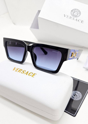 Набор женские солнцезащитные очки, коробка, чехол + салфетки 2185083