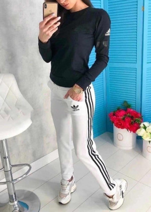 Спортивный костюм 2300931