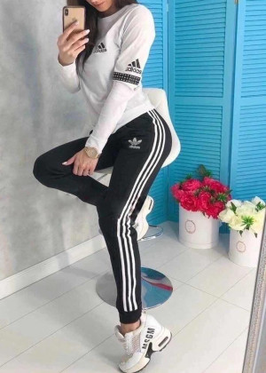 Спортивный костюм 2300933