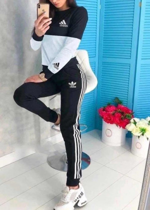 Спортивный костюм 2300934