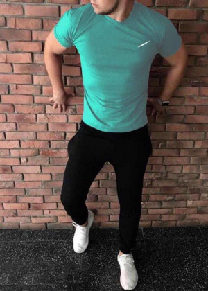 Спортивный костюм 2329708
