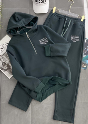 Спортивный костюм 2340437