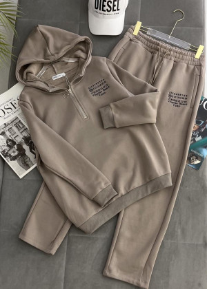 Спортивный костюм 2340438