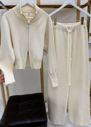 Спортивный костюм 2343832