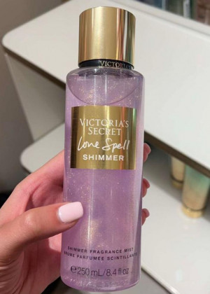 Парфюмированный спрей для тела 250мл 2345527