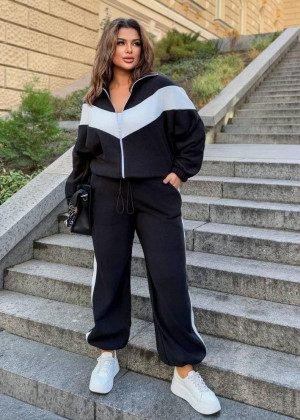 Спортивный костюм 2346633