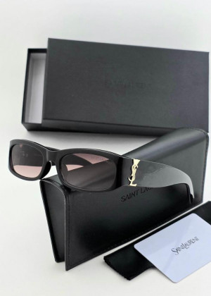 Набор женские солнцезащитные очки, коробка, чехол + салфетки 2350062