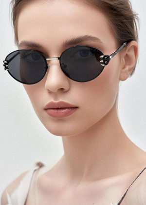 Набор женские солнцезащитные очки, коробка, чехол + салфетки 2350081