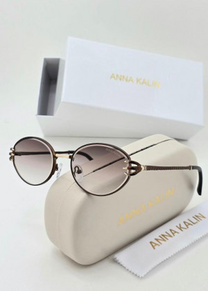 Набор женские солнцезащитные очки, коробка, чехол + салфетки 2350086