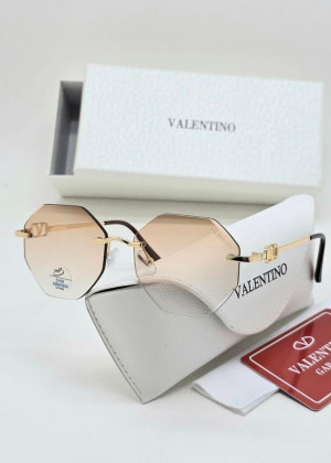 Набор женские солнцезащитные очки, коробка, чехол + салфетки 2350178