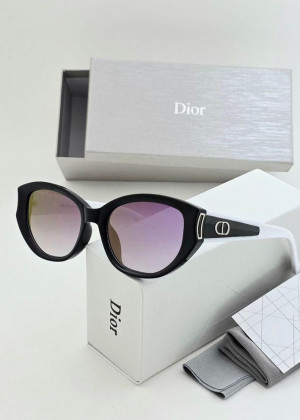 Набор женские солнцезащитные очки, коробка, чехол + салфетки 2350205