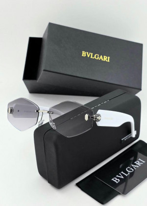 Набор женские солнцезащитные очки, коробка, чехол + салфетки 2350223