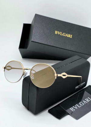 Набор женские солнцезащитные очки, коробка, чехол + салфетки 2352300