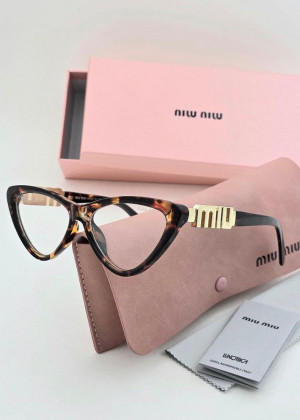 Набор женские солнцезащитные очки, коробка, чехол + салфетки 2352308