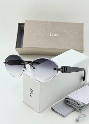 Набор женские солнцезащитные очки, коробка, чехол + салфетки 2352353