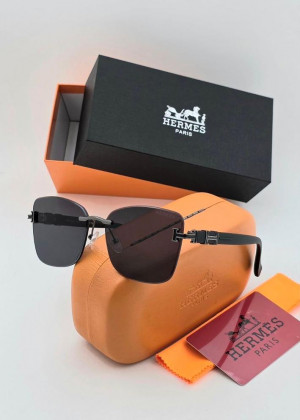 Набор женские солнцезащитные очки, коробка, чехол + салфетки 2356521