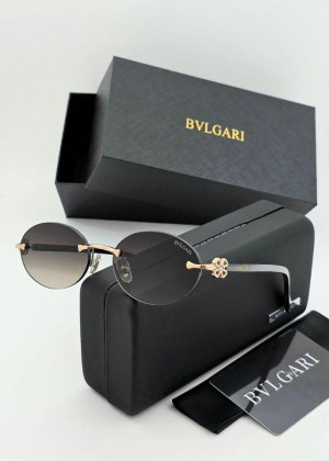 Набор женские солнцезащитные очки, коробка, чехол + салфетки 2356604