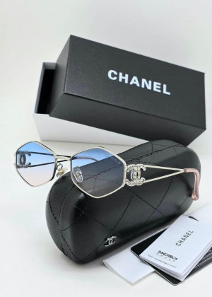 Набор женские солнцезащитные очки, коробка, чехол + салфетки 2356610