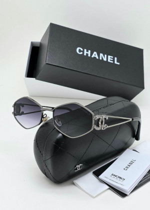 Набор женские солнцезащитные очки, коробка, чехол + салфетки 2356615