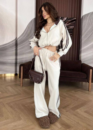 Спортивный костюм 2356834