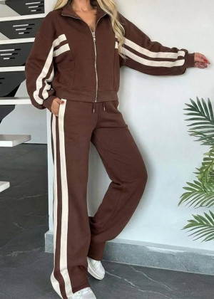 Спортивный костюм 2356898