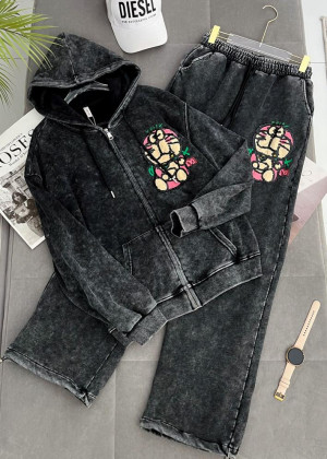 Спортивный костюм 2360535