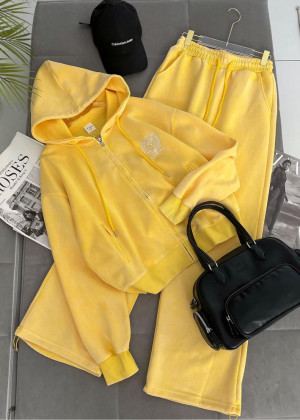 Спортивный костюм 2360548