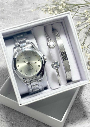 Подарочный набор для женщин часы, 2 браслета + коробка 2361553