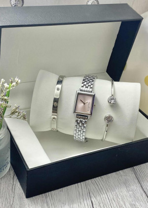 Подарочный набор для женщин часы, 2 браслета + коробка 2361669